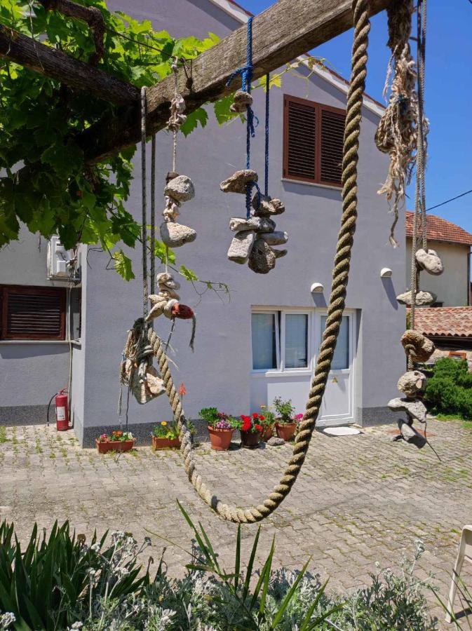 Apartma Konoba Yan Pula